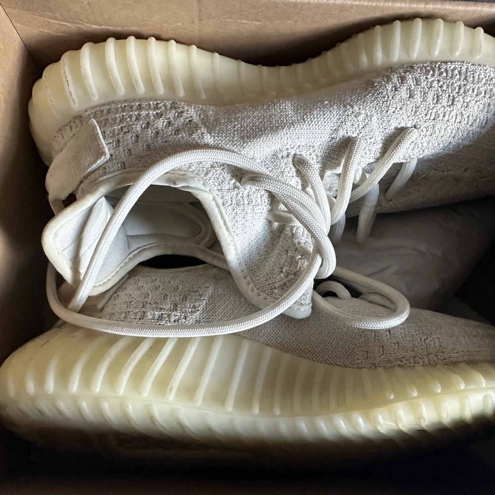 Adidas Yeezy Boost 350 size 6